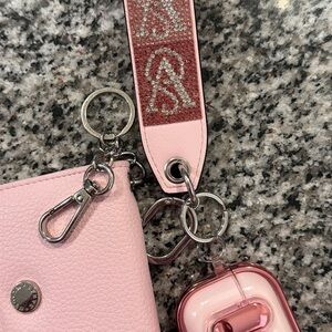 Keychain Set (AirPods Pros Not Included)